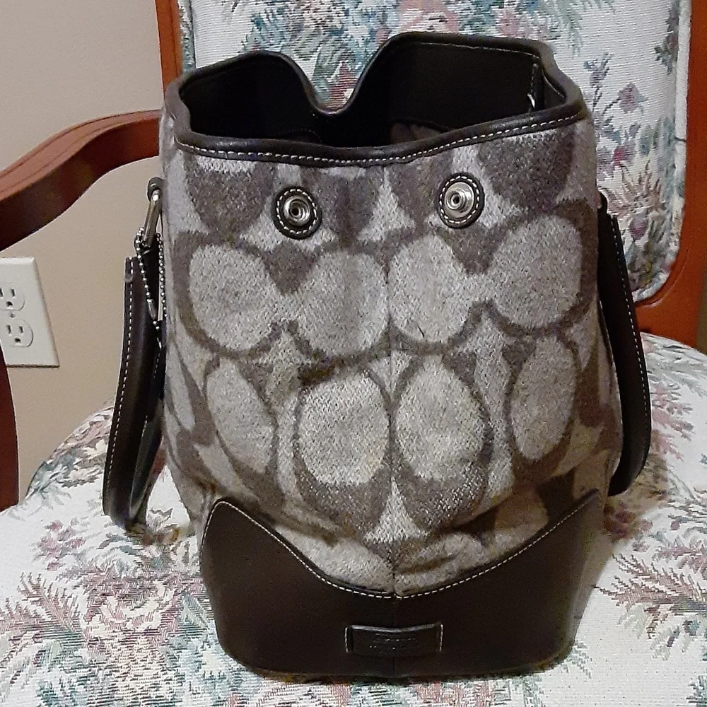 Coach vintage hampton